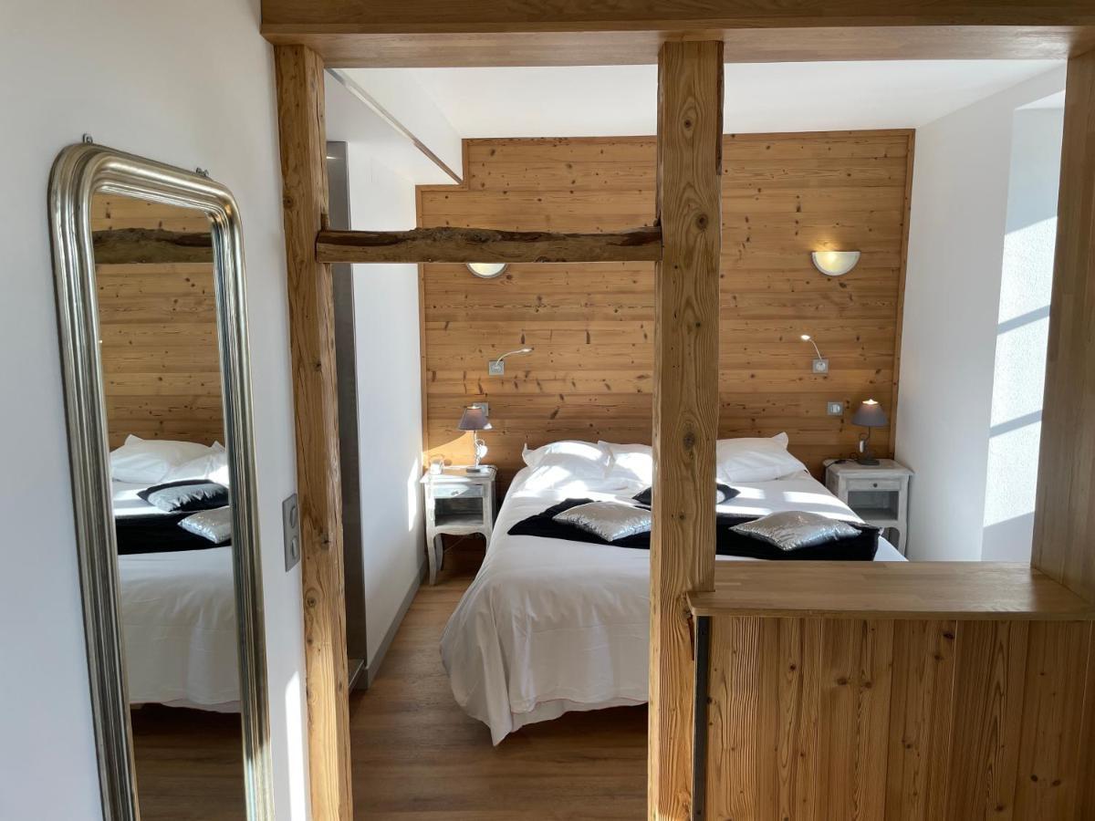 Logis Hotel Ancien Grand Seminaire 생플루르 외부 사진