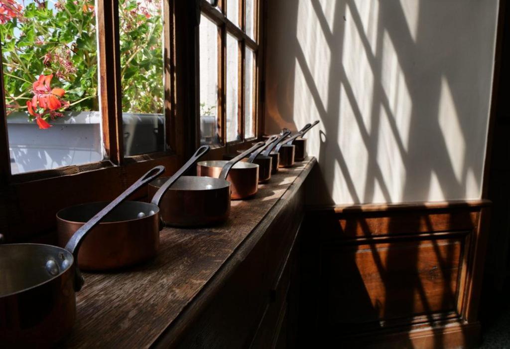 Logis Hotel Ancien Grand Seminaire 생플루르 외부 사진