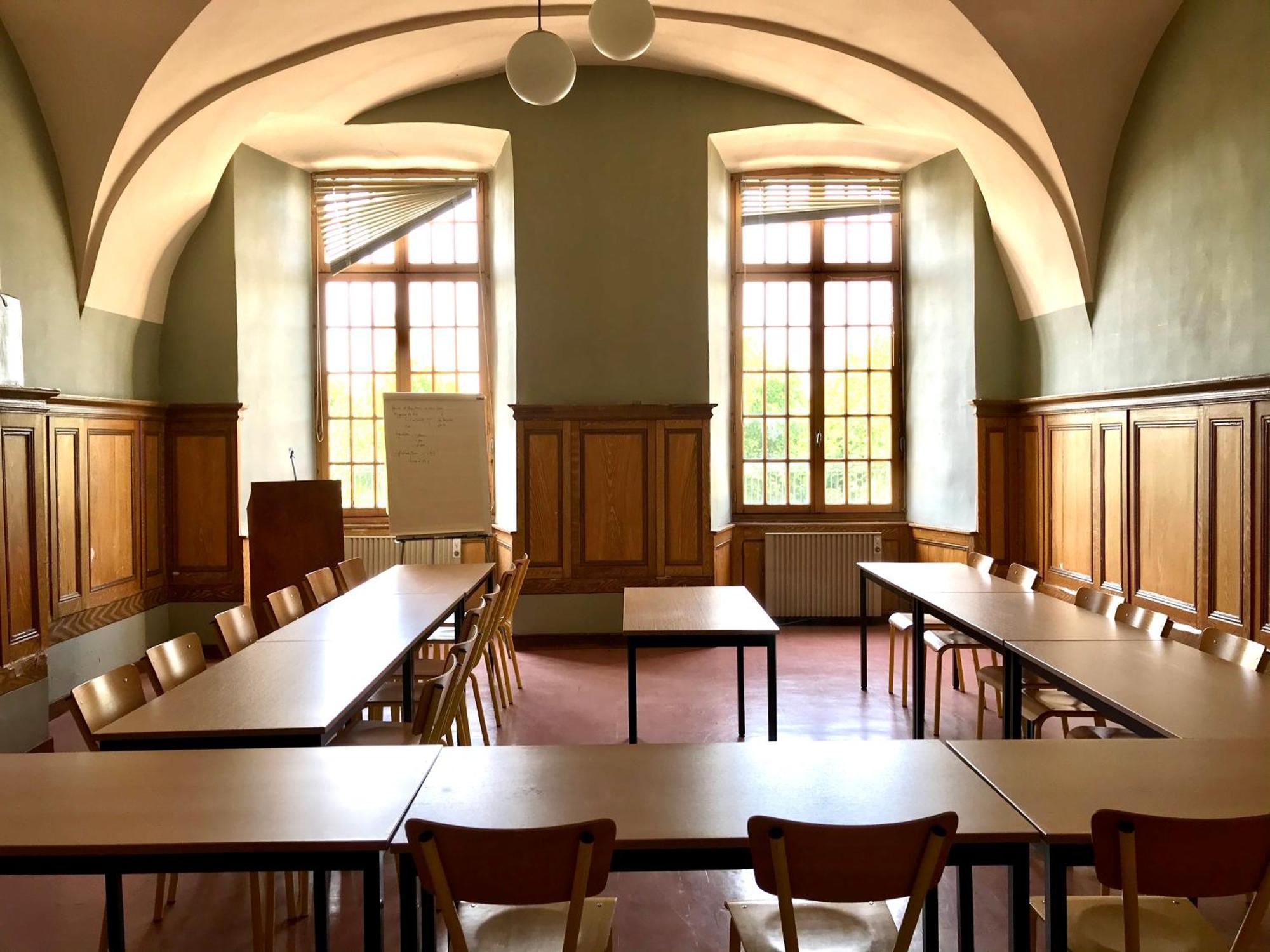 Logis Hotel Ancien Grand Seminaire 생플루르 외부 사진