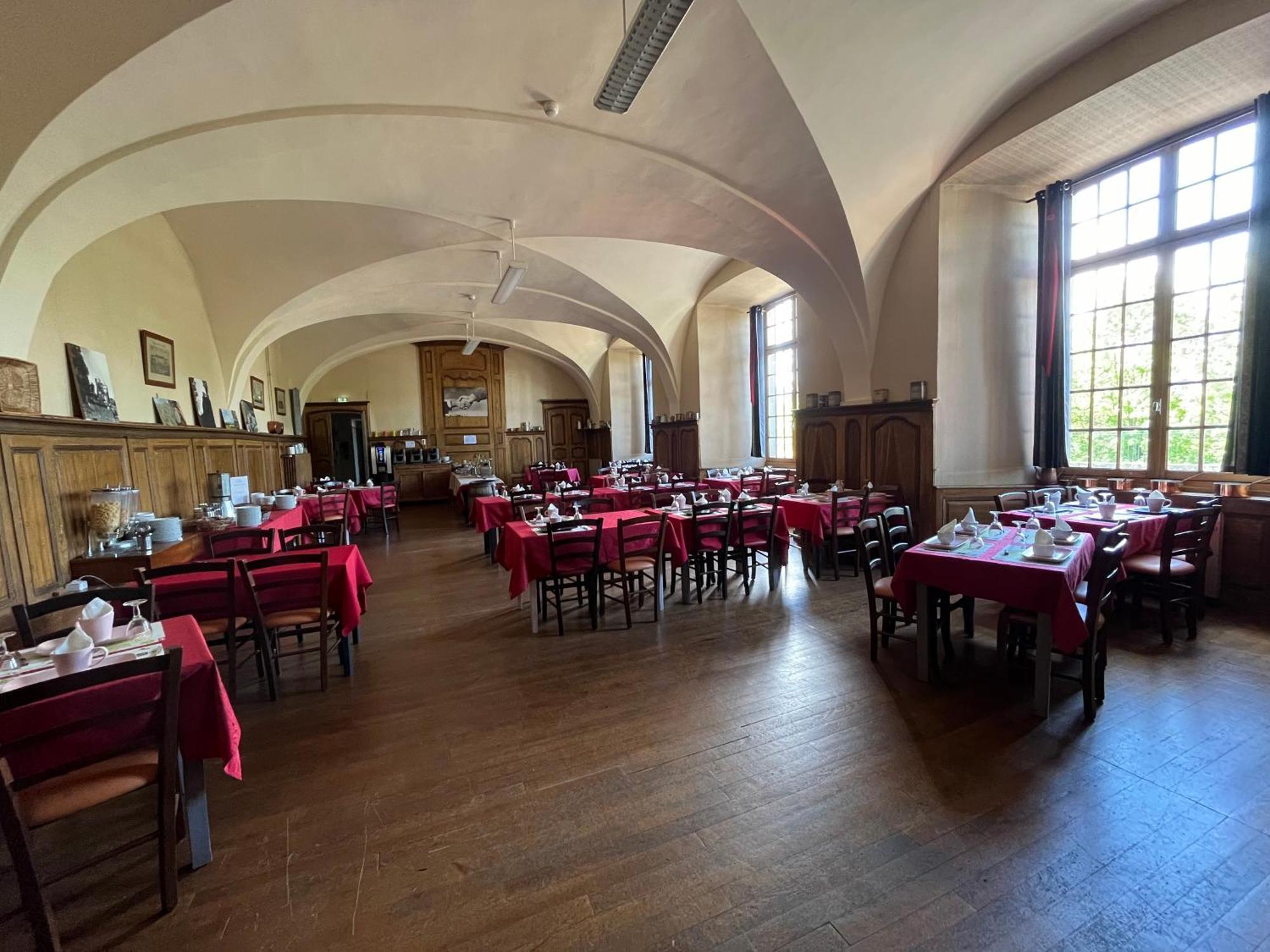 Logis Hotel Ancien Grand Seminaire 생플루르 외부 사진